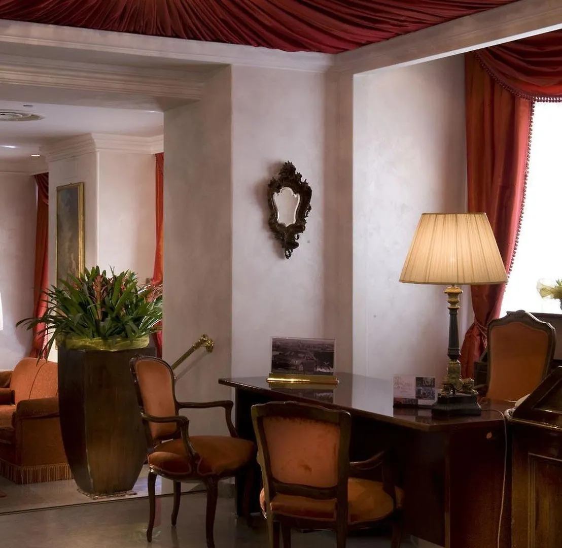 Rocco Forte Hotel De La Ville Rom 5*,