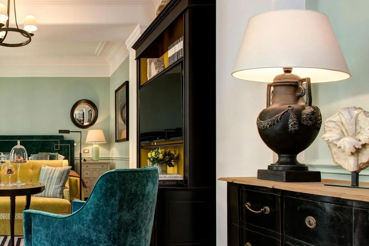 רומא Rocco Forte Hotel De La Ville איטליה